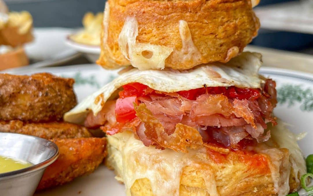 Country-Ham-Egg-Pepper-Jelly-Biscuit-img